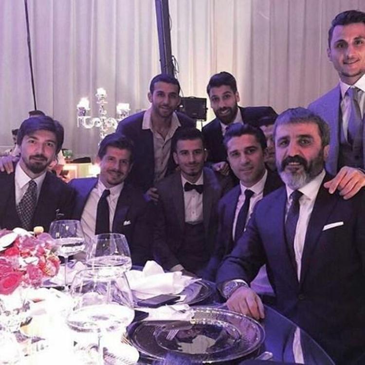 Cenk Tosunun düğününde Gomezden şov