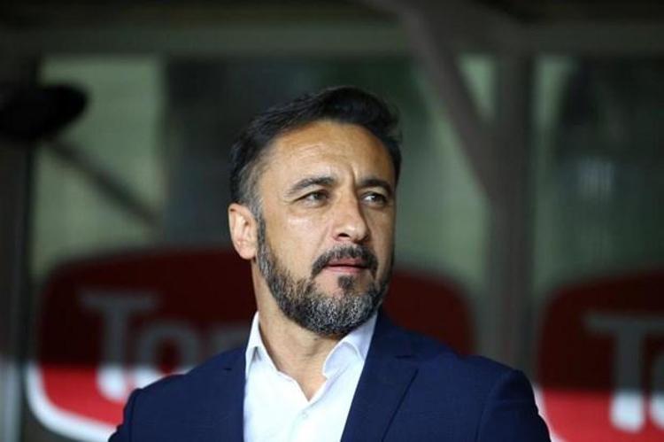 Spor yazarları, Fenerbahçenin Konyaspora 2-1 mağlup olduğu maçı köşelerinden değerlendirdi.