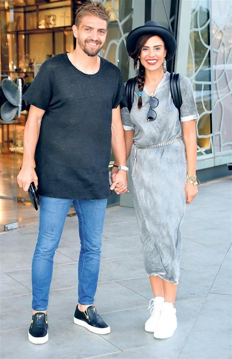 Şükran Ovalı & Caner Erkin
