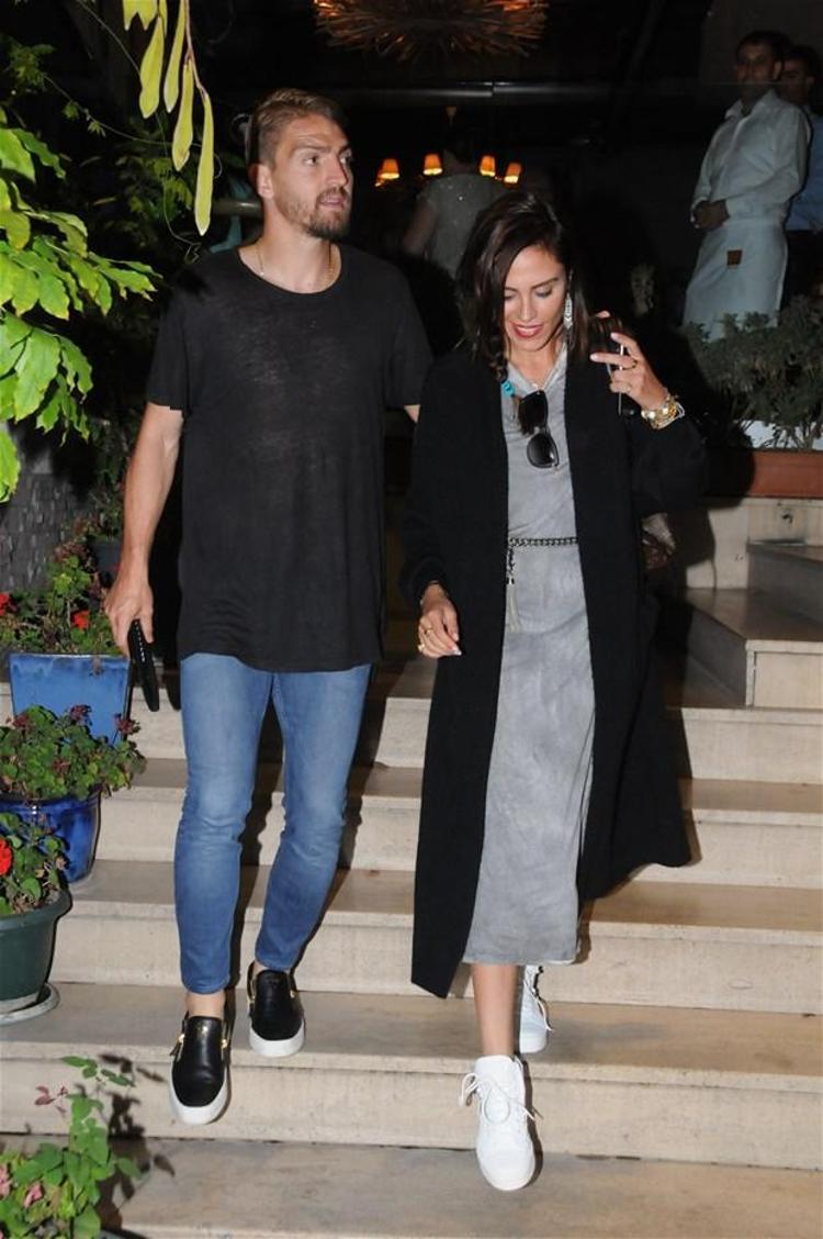Şükran Ovalı & Caner Erkin