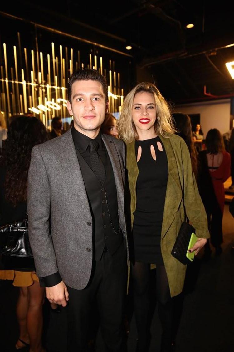 Git Başımdan Filmi Gala