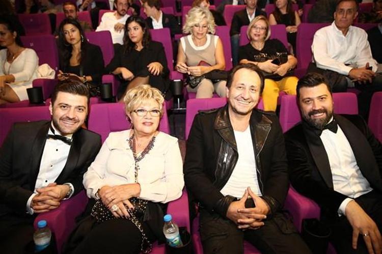 Git Başımdan Filmi Gala
