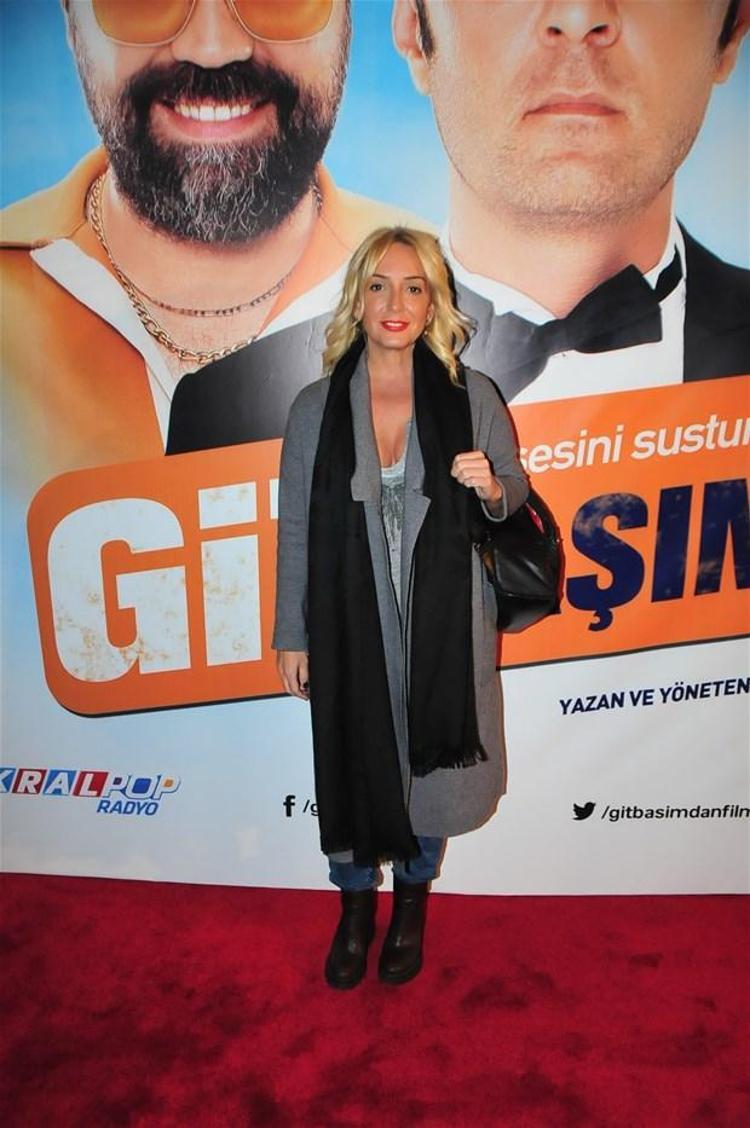 Git Başımdan Filmi Gala