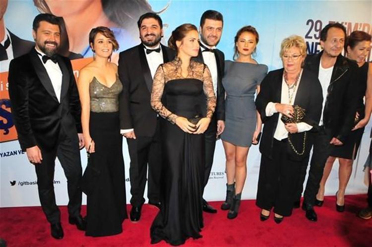 Git Başımdan Filmi Gala
