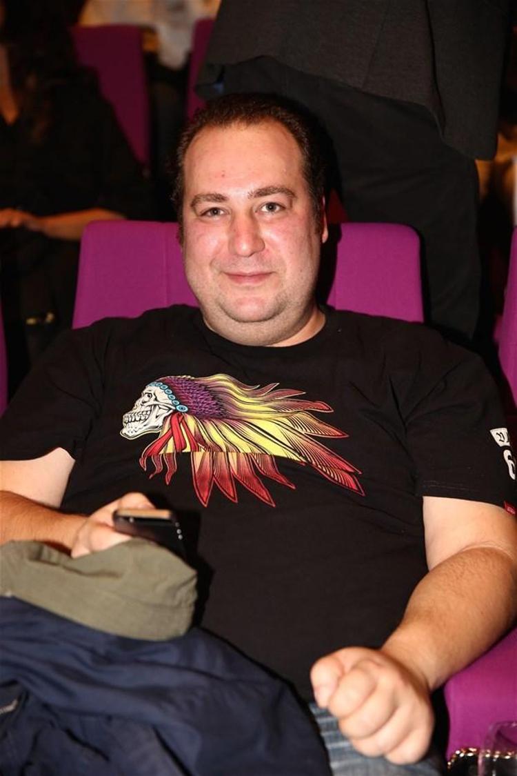 Git Başımdan Filmi Gala