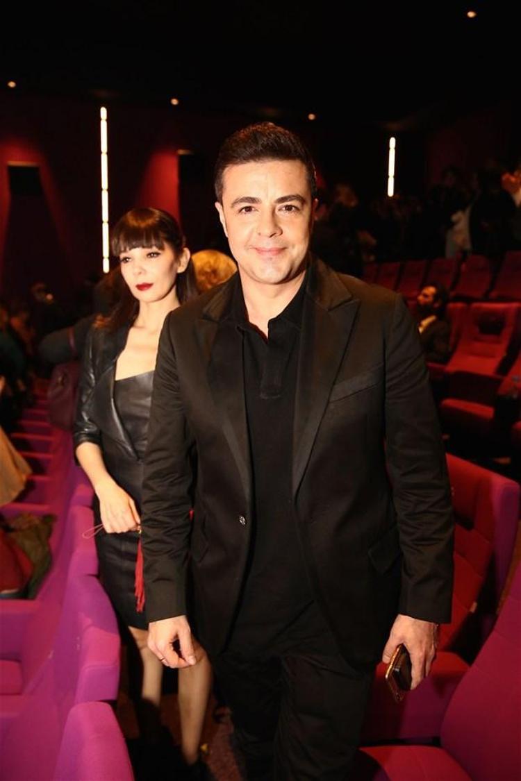 Git Başımdan Filmi Gala