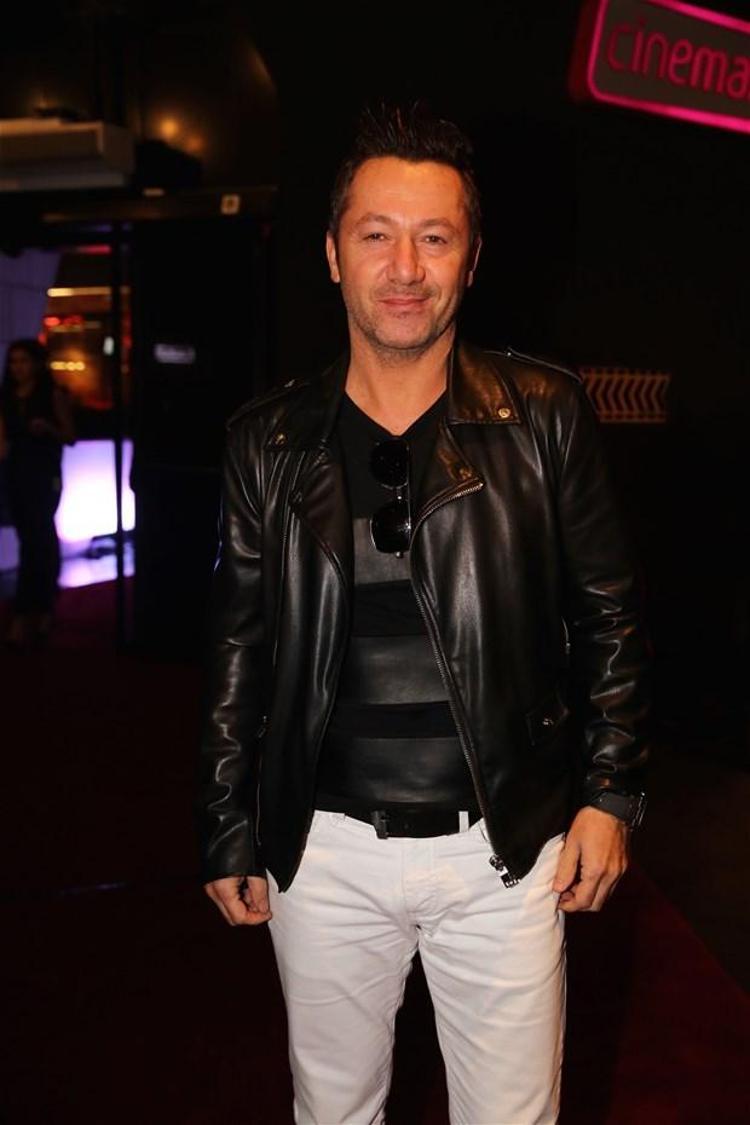 Git Başımdan Filmi Gala