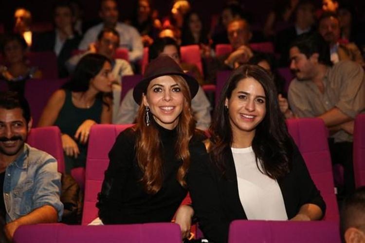 Git Başımdan Filmi Gala