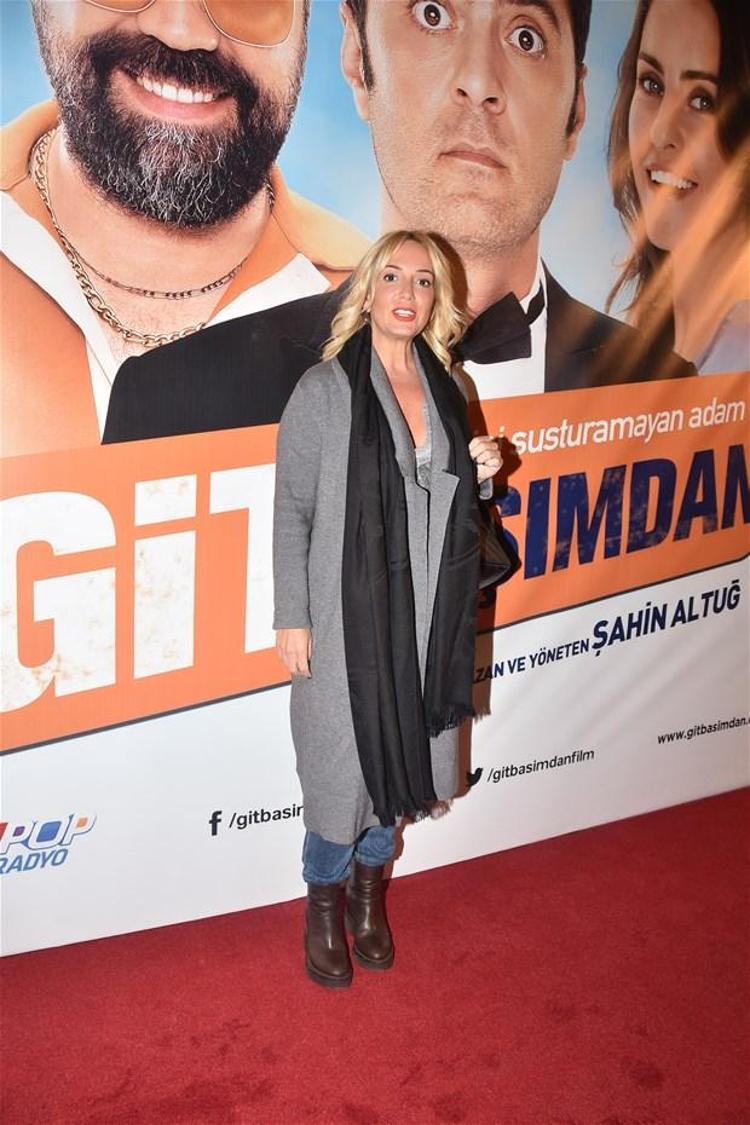 Git Başımdan Filmi Gala