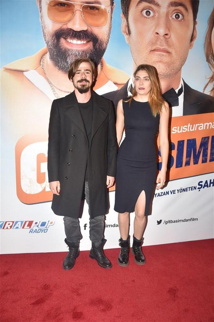 Git Başımdan Filmi Gala