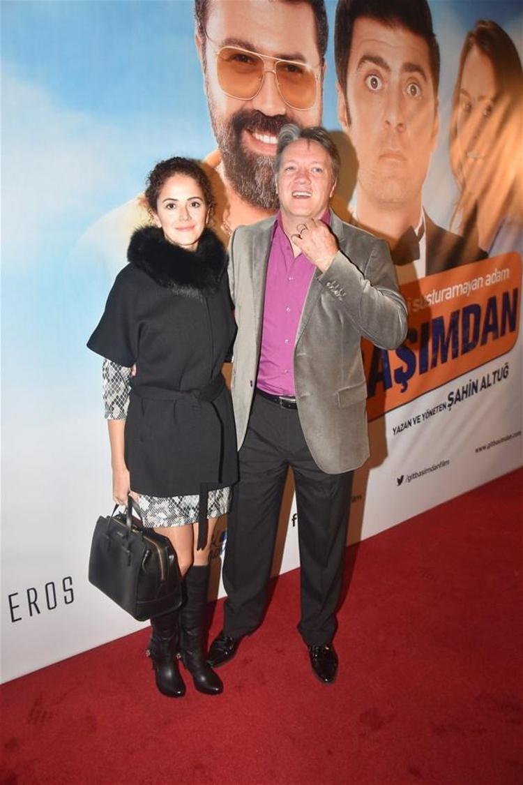 Git Başımdan Filmi Gala