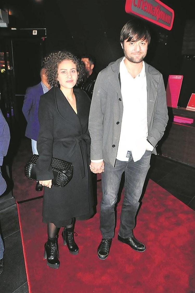 Git Başımdan Filmi Gala