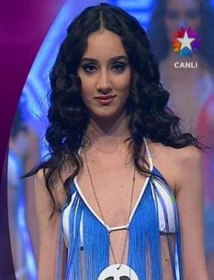 Birbirine benzeyen ünlüler