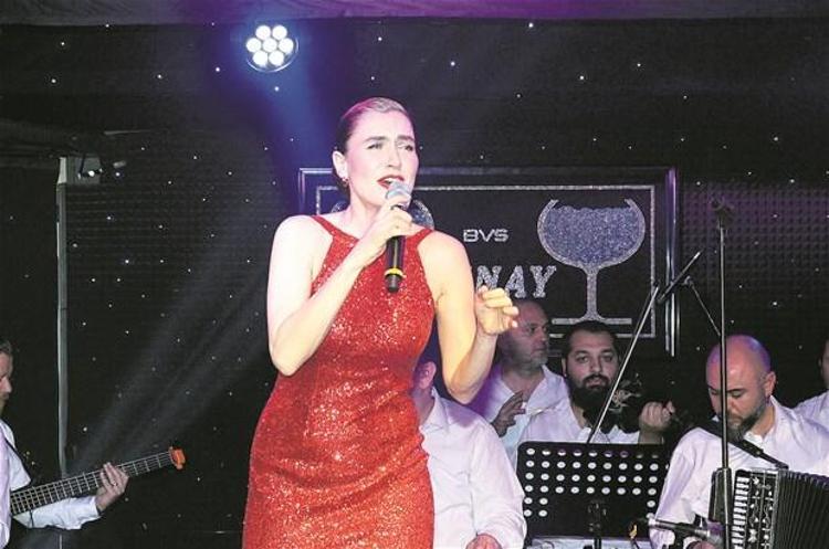 Alina Boz - Leyla Tanlar