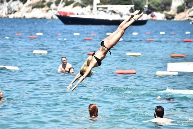 Çağla Şikel