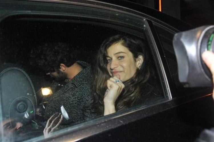 Berrak Tüzünataç - Özge Özpirinçci