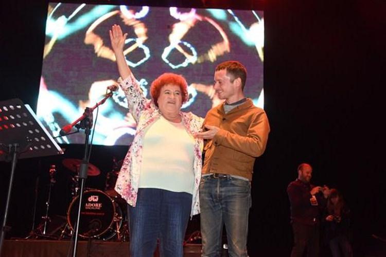 Frodonun Selda Bağcan hayranlığı