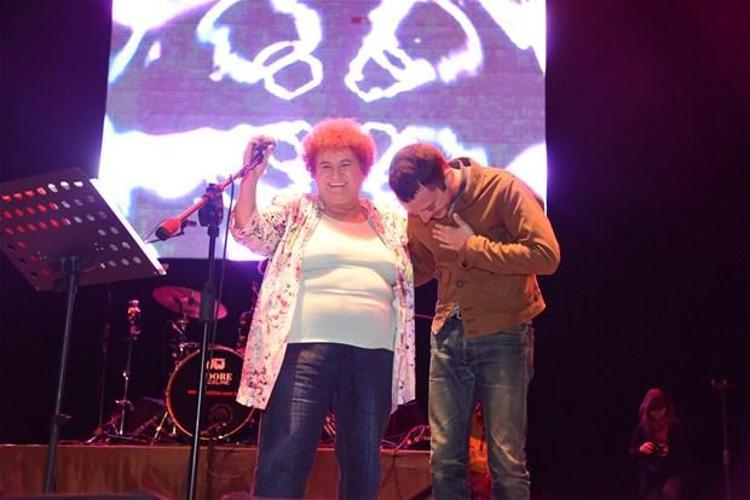 Frodonun Selda Bağcan hayranlığı