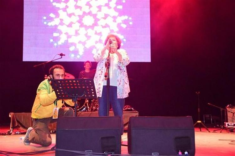 Frodonun Selda Bağcan hayranlığı