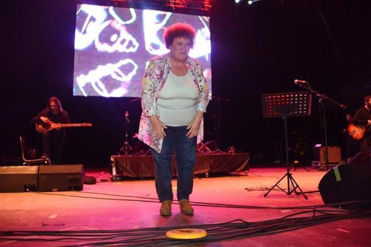 Frodonun Selda Bağcan hayranlığı
