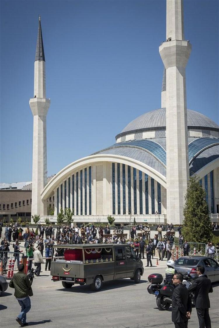 Kenan Evrenin cenaze töreni