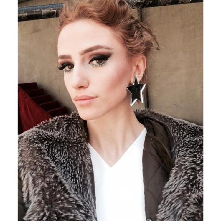 Ezgi Ünal kimdir