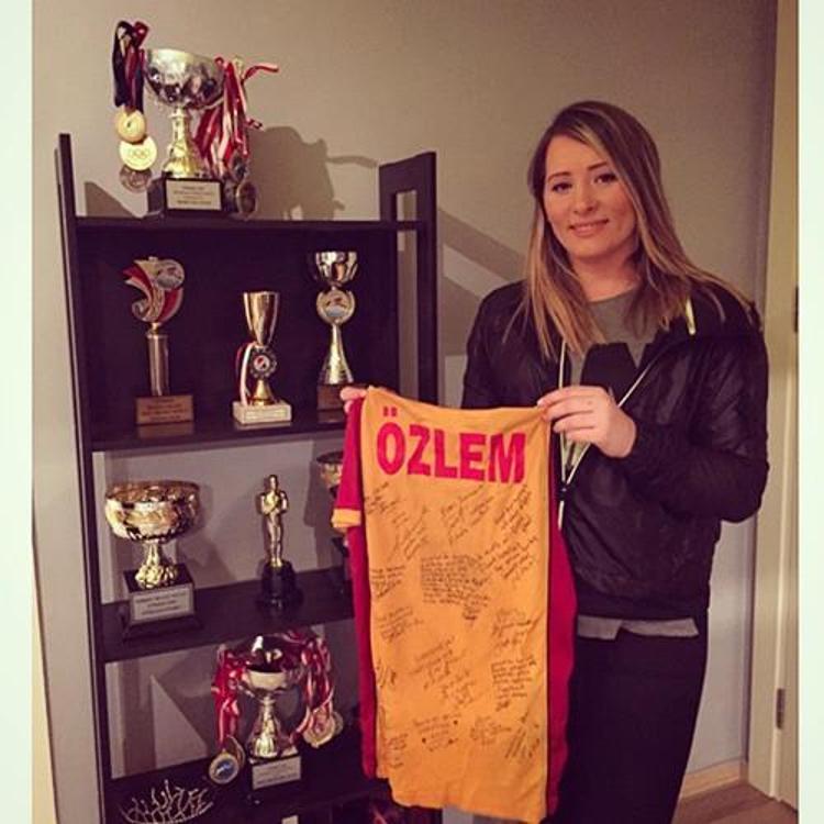 Survivor Özlemin eski hali