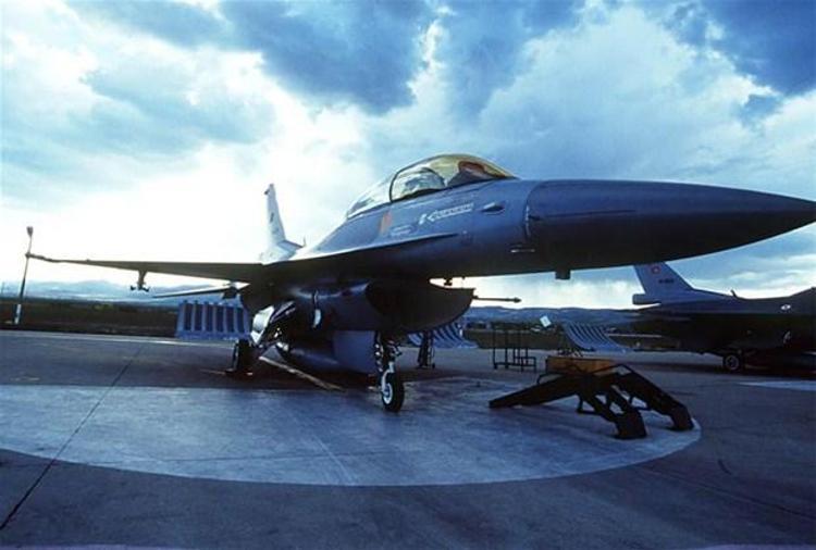 F-16