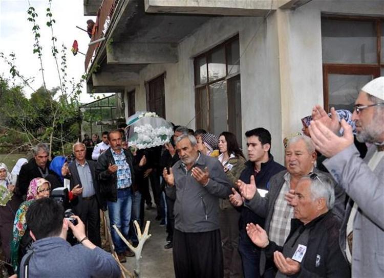 Yelda Kahvecioğlu, Gazipaşada toprağa verildi