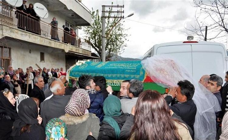 Yelda Kahvecioğlu, Gazipaşada toprağa verildi