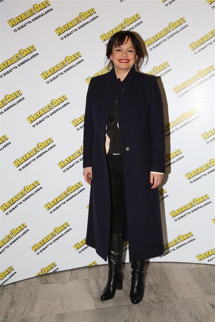 Beren Saatten şok frikik
