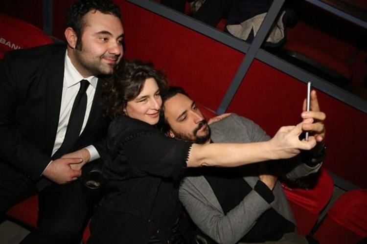 Beren Saatten şok frikik