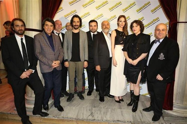 Beren Saatten şok frikik