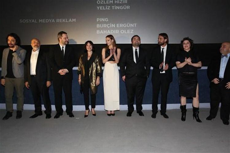 Beren Saatten şok frikik