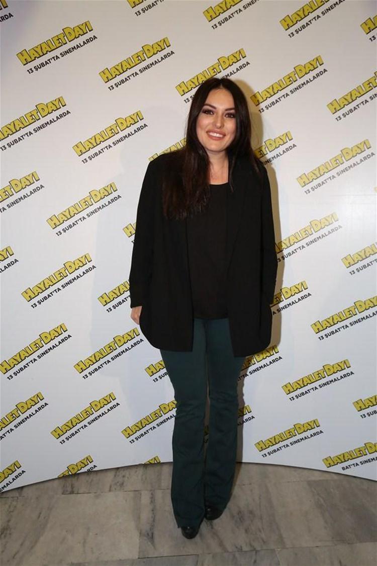 Beren Saatten şok frikik