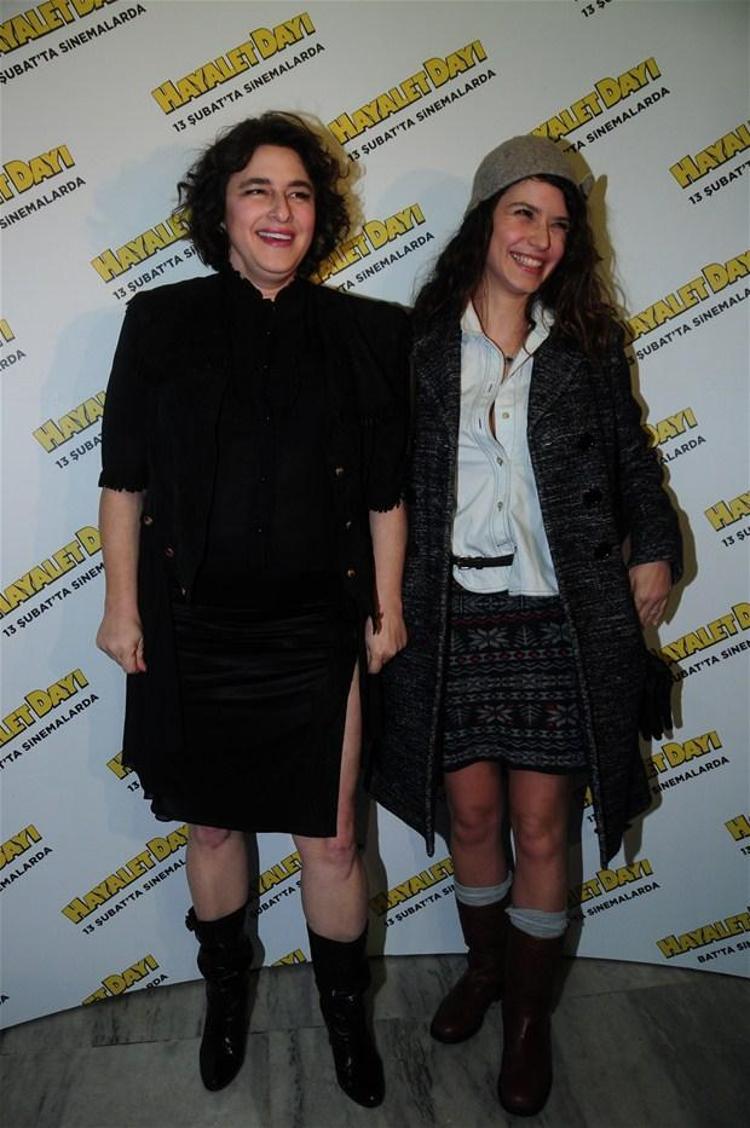 Beren Saatten şok frikik