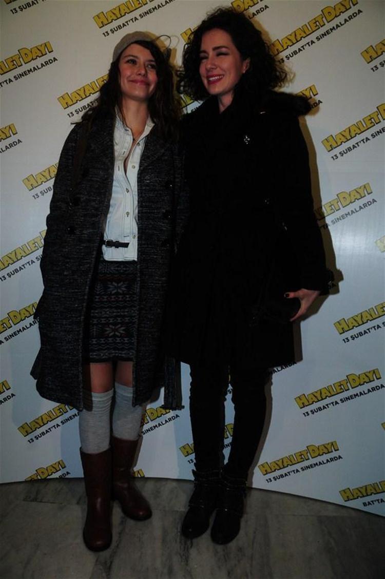 Beren Saatten şok frikik