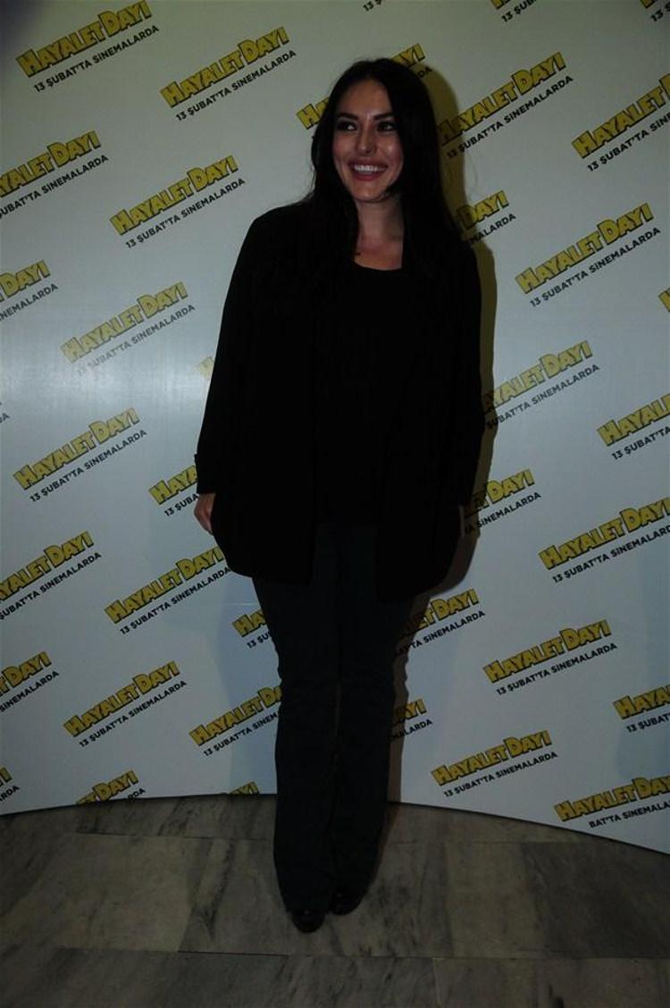 Beren Saatten şok frikik