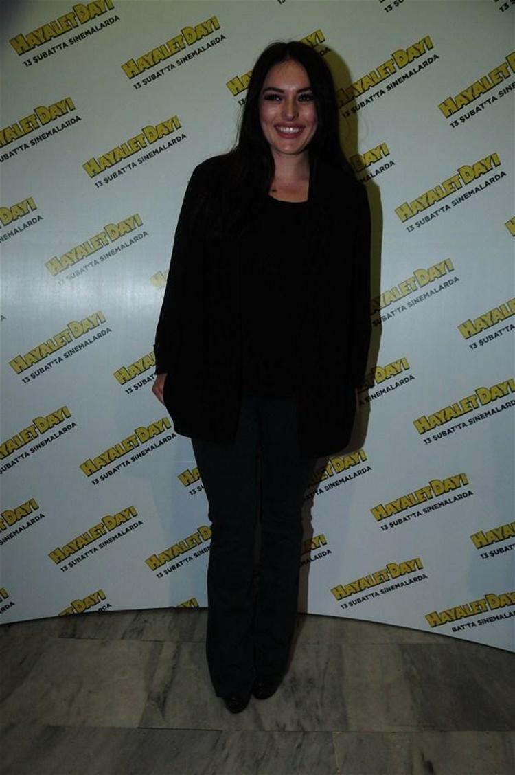Beren Saatten şok frikik