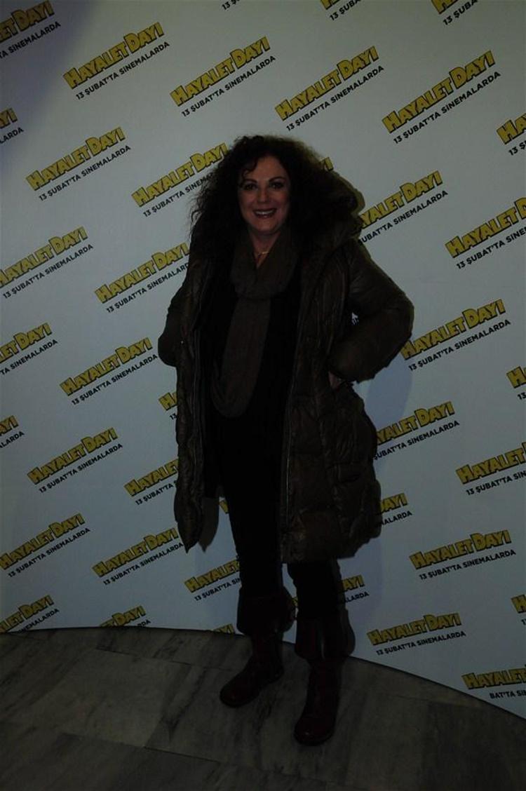 Beren Saatten şok frikik