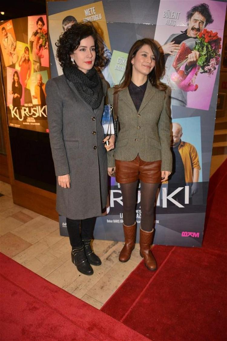 Beren Saatten şok frikik