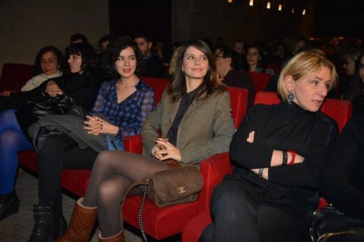 Beren Saatten şok frikik
