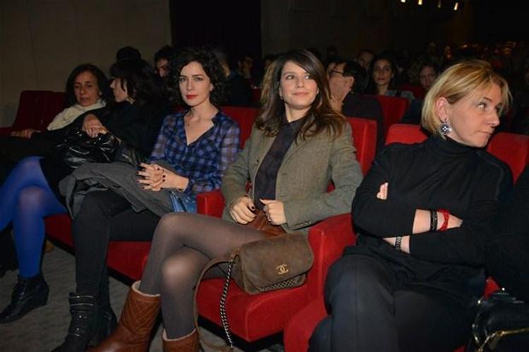 Beren Saatten şok frikik