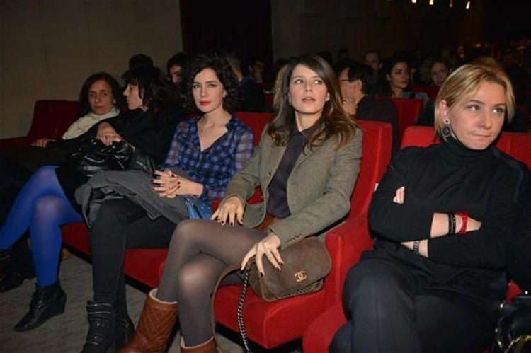 Beren Saatten şok frikik
