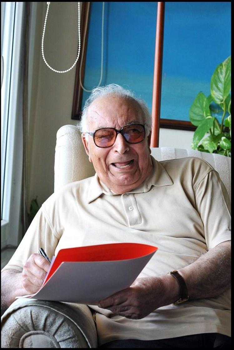 Yaşar Kemal kimdir