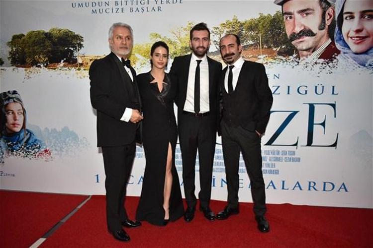 Mucize Filmi Galasında gergin anlar