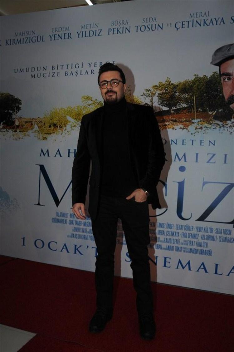 Mucize Filmi Galasında gergin anlar