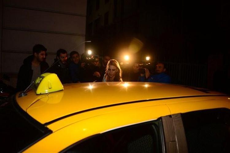 Nurella yakışıklıyı kaptı
