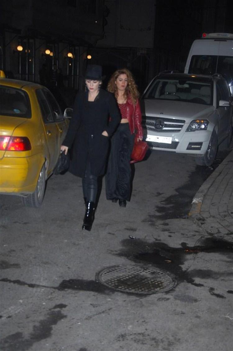 Nurella yakışıklıyı kaptı