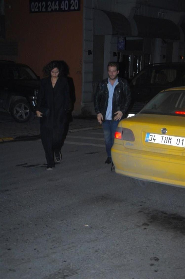 Nurella yakışıklıyı kaptı